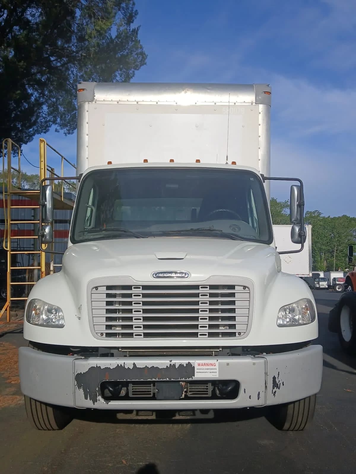 2023 Freightliner M2 106