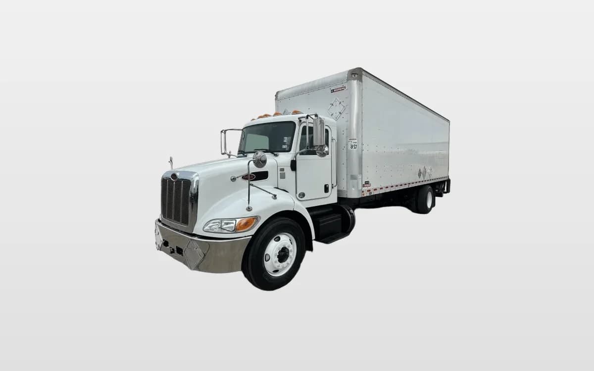2020 Peterbilt 337 — photo 1