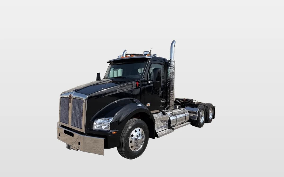 2027 Kenworth T880 — photo 1