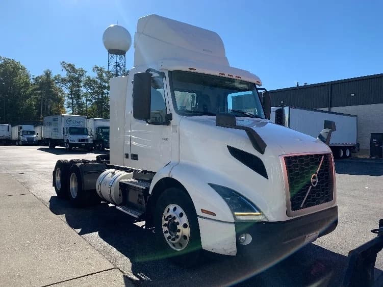 2019 Volvo VNR 640