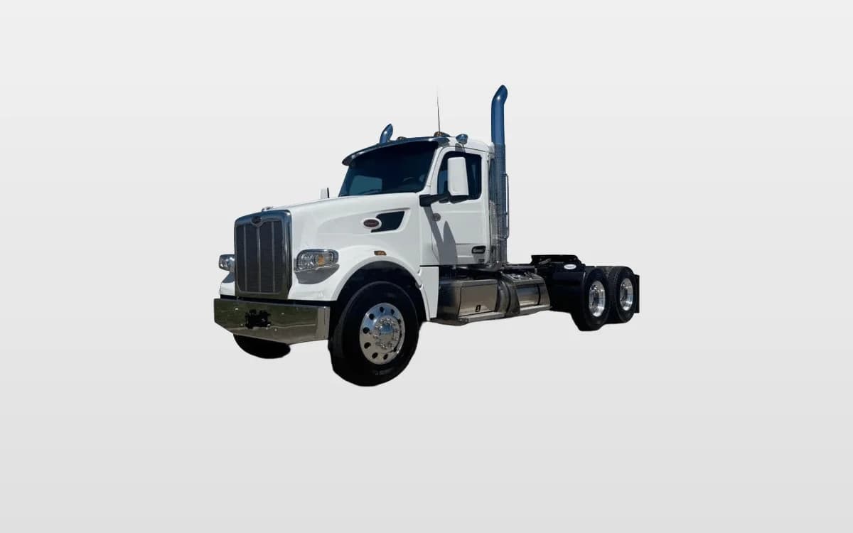 2027 Peterbilt 567 — photo 1