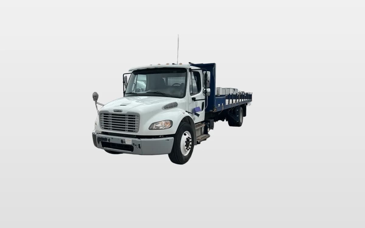 2015 Freightliner M2 106 — photo 1