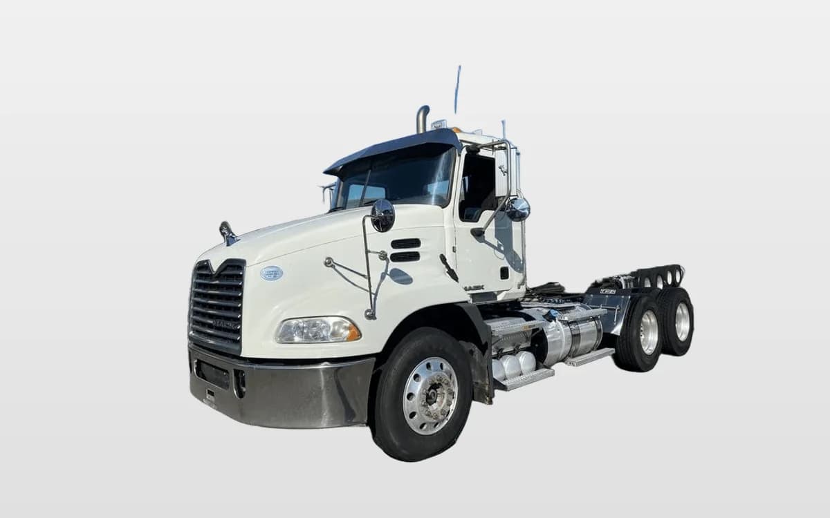 2016 Mack Pinnacle — photo 1