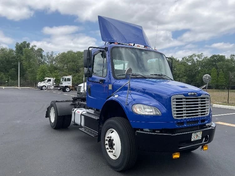 2020 Freightliner M2 106