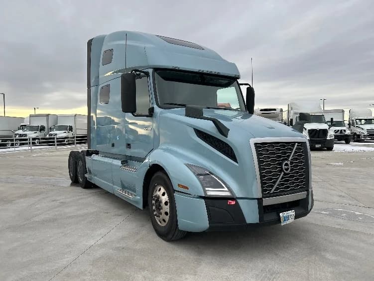 2023 Volvo VNL 760