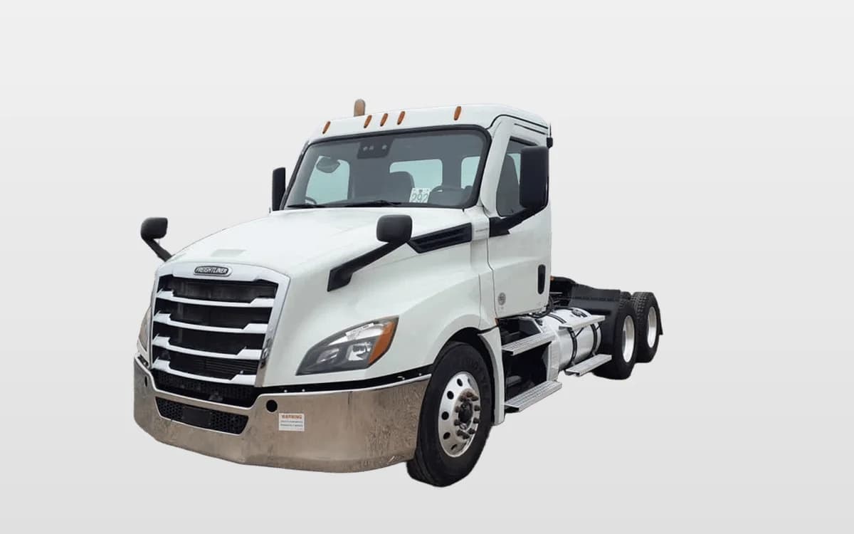 2021 Freightliner Cascadia — photo 1