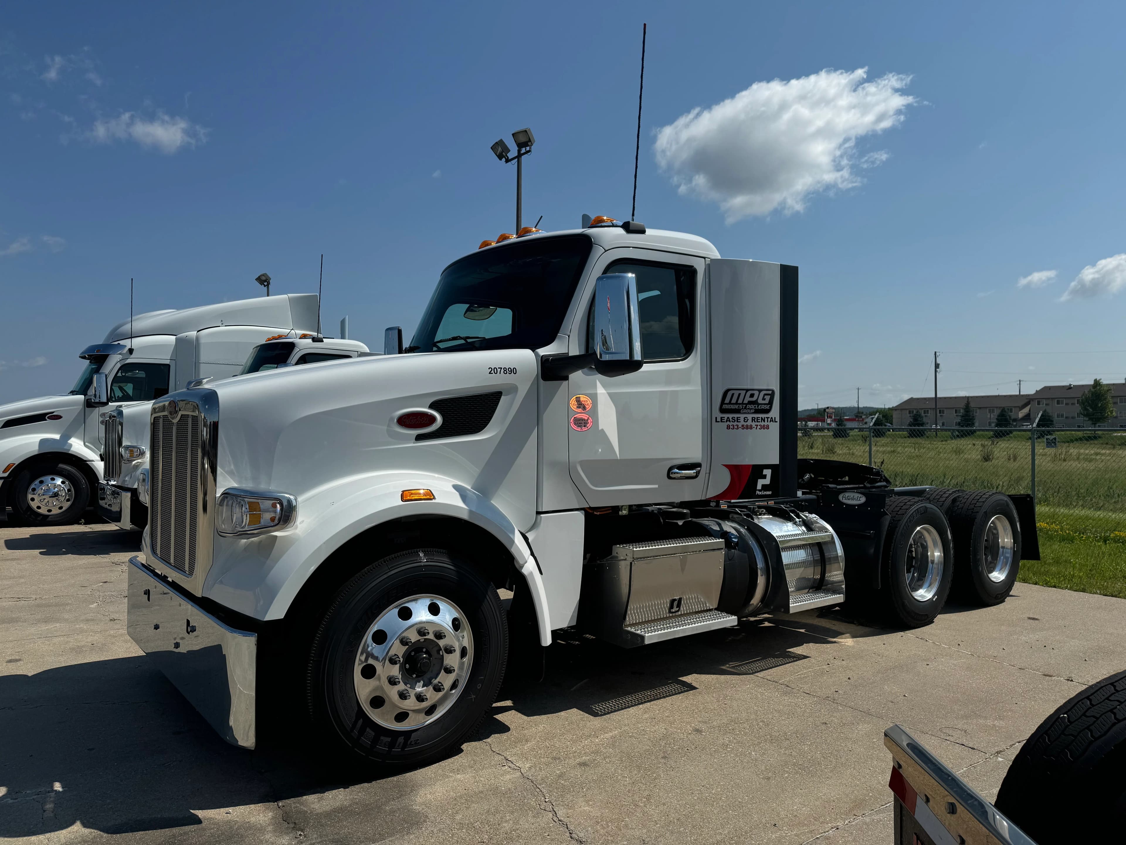 2025 Peterbilt 567
