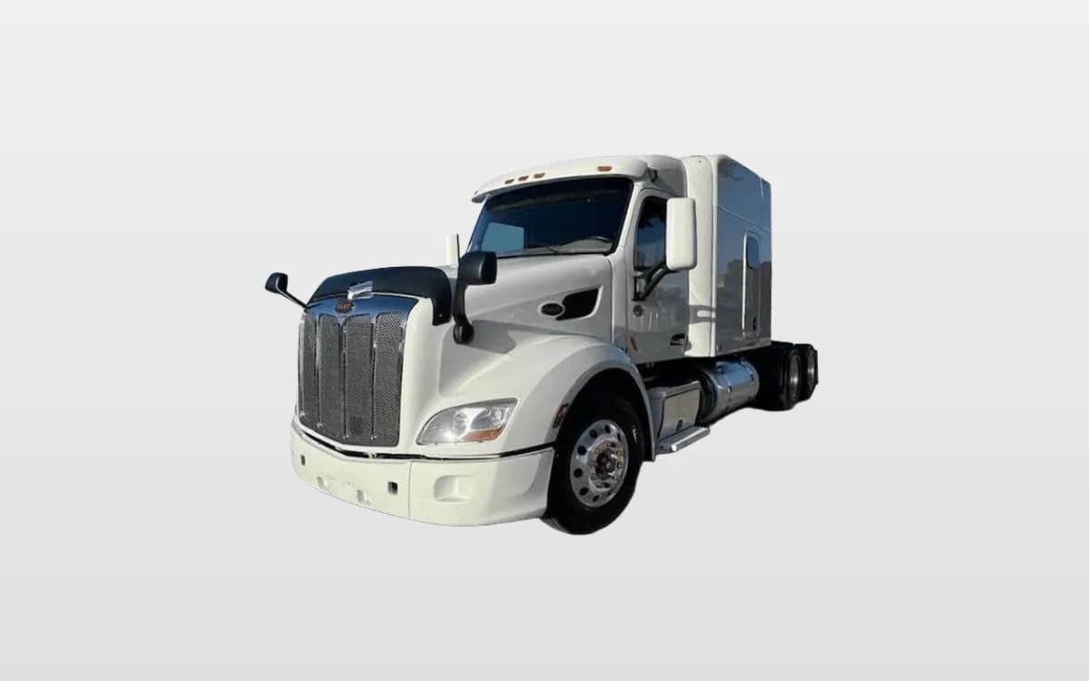 2022 Peterbilt 579 — photo 1