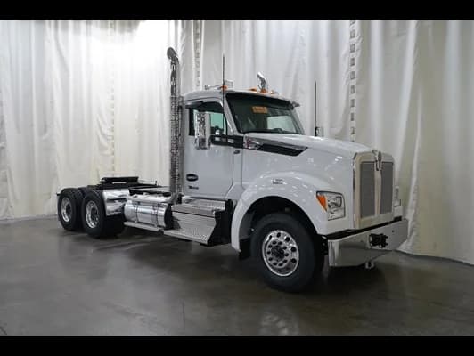 2026 Kenworth T880
