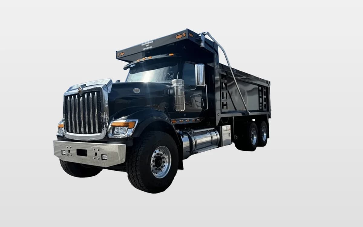 2026 International HX — photo 1