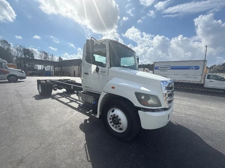 2019 Hino 338