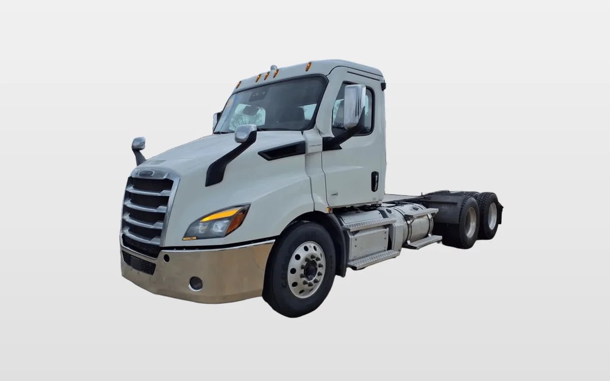 2020 Freightliner Cascadia — photo 1