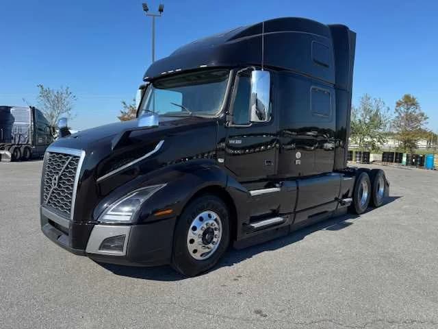 2023 Volvo VNL 860