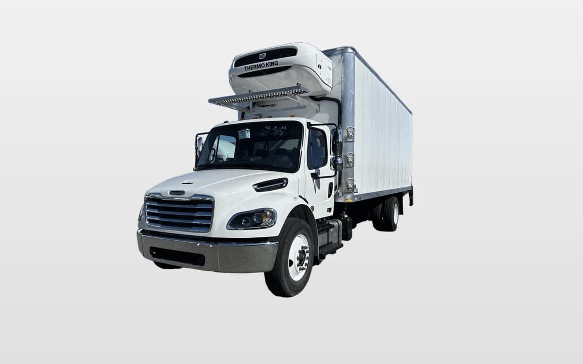 2025 Freightliner M2 106 — photo 1