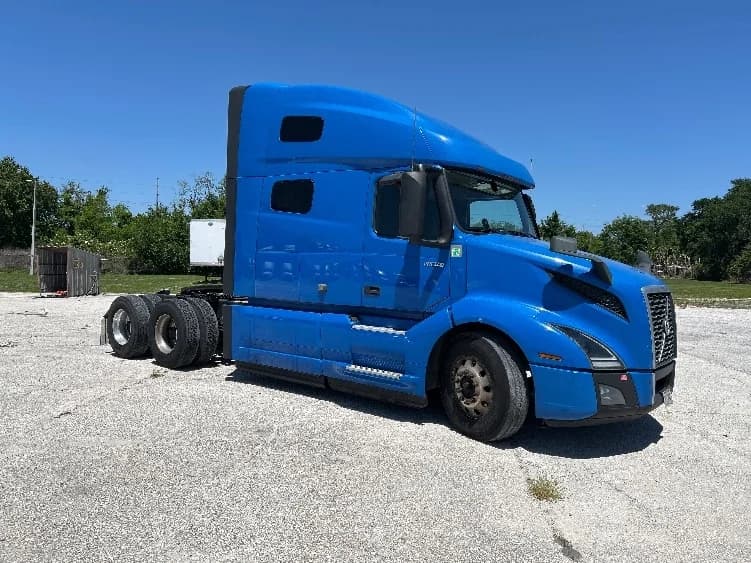 2021 Volvo VNL 760
