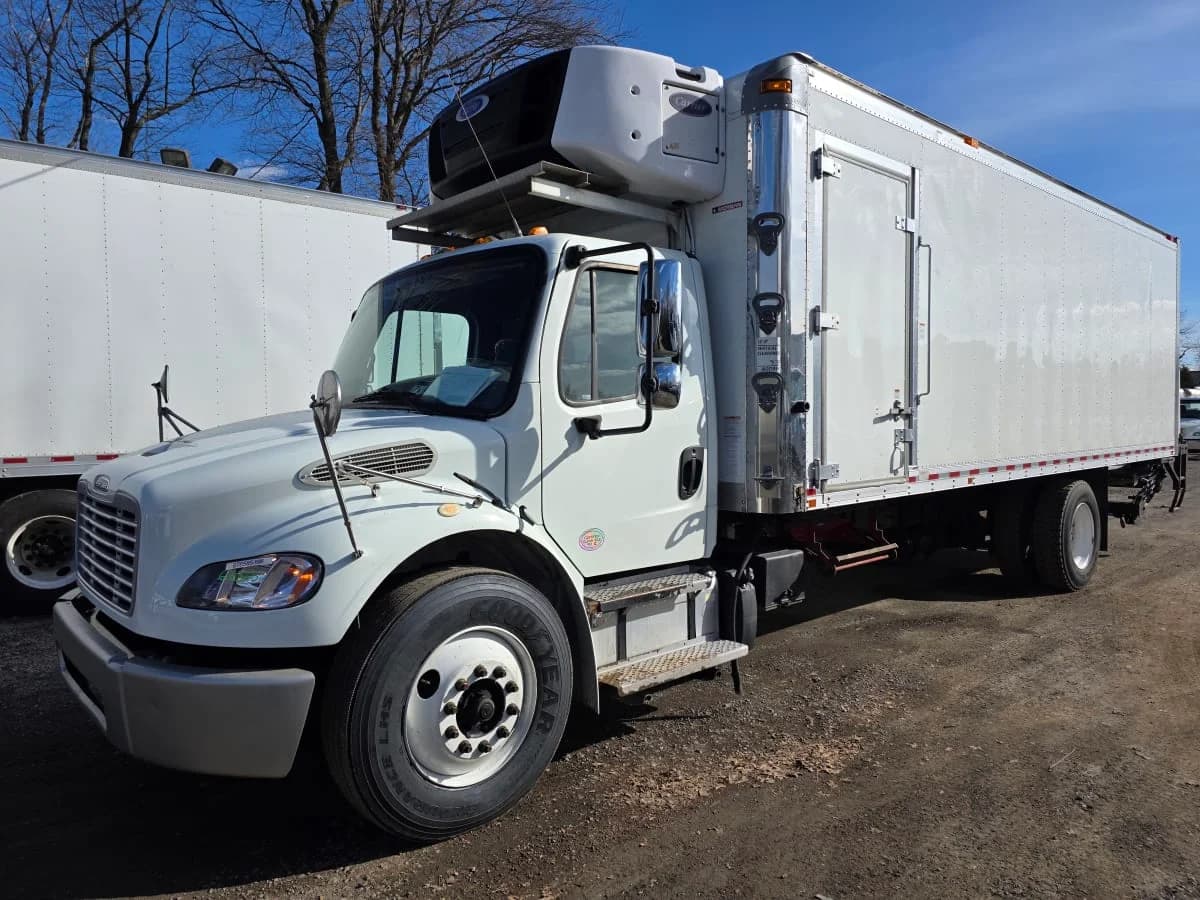 2017 Freightliner M2 106