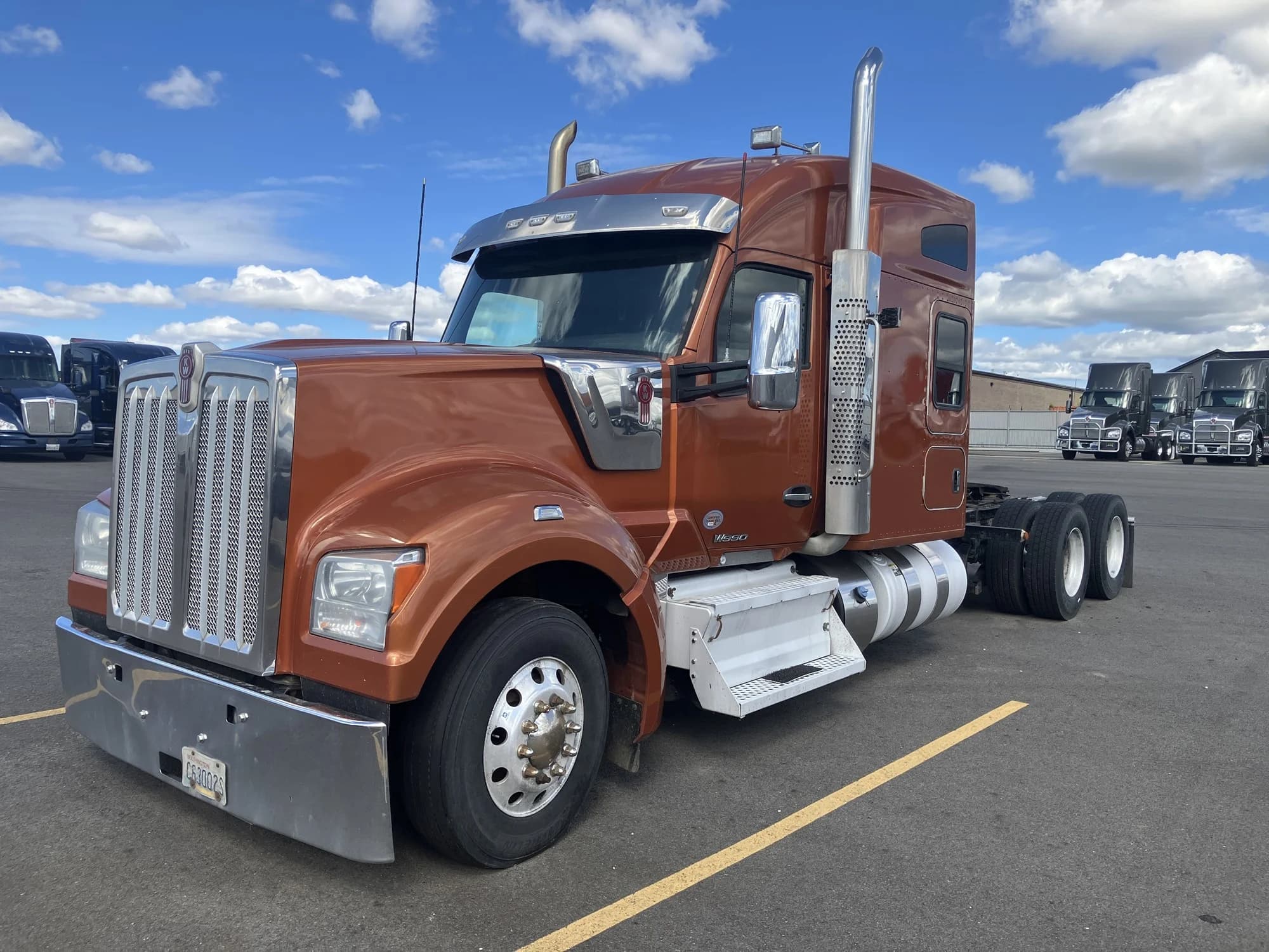 2020 Kenworth W990