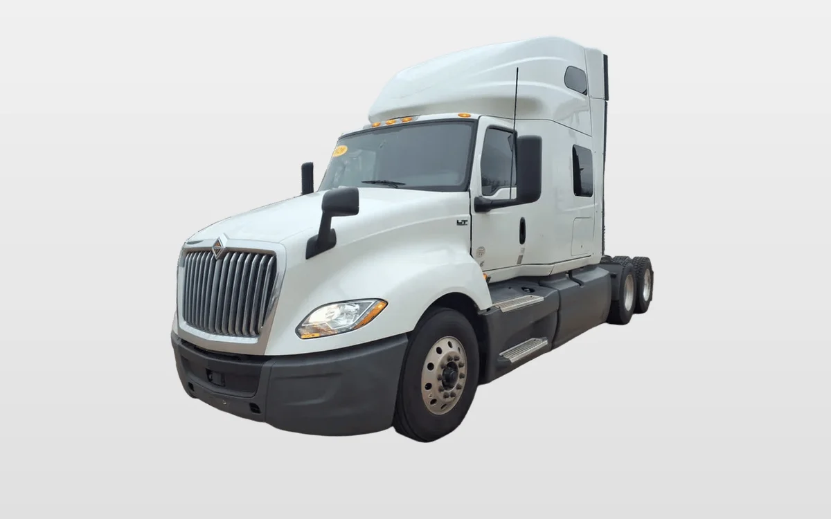 2020 International LT — photo 1