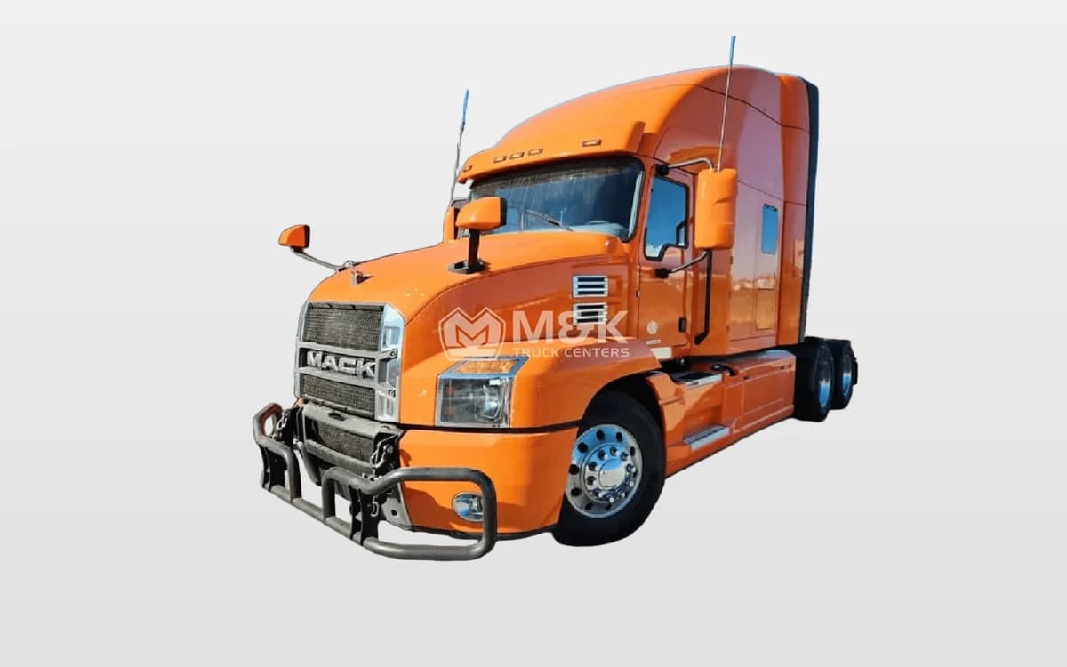 2022 Mack Anthem — photo 1