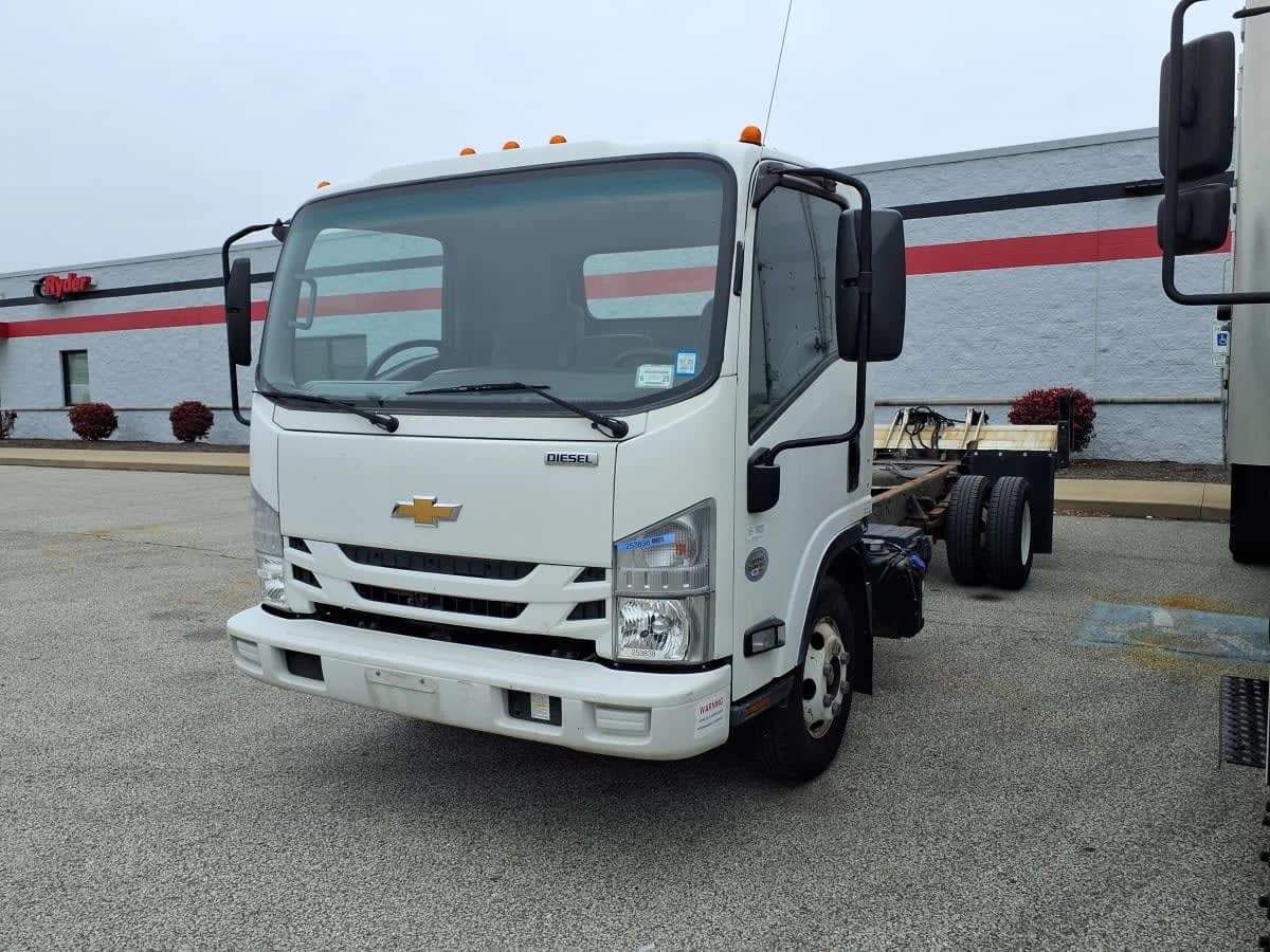 2021 Isuzu NPR