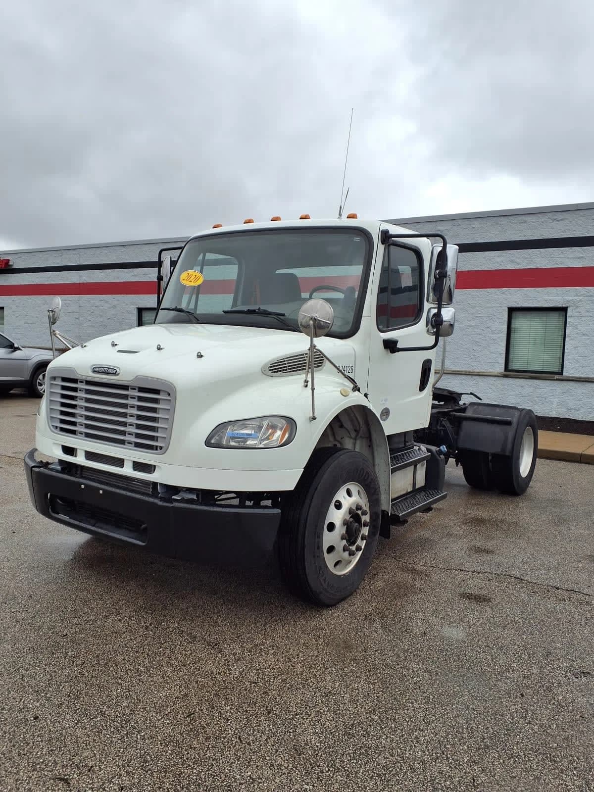 2020 Freightliner M2 106