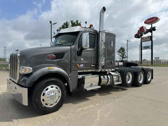 2021 Peterbilt 567