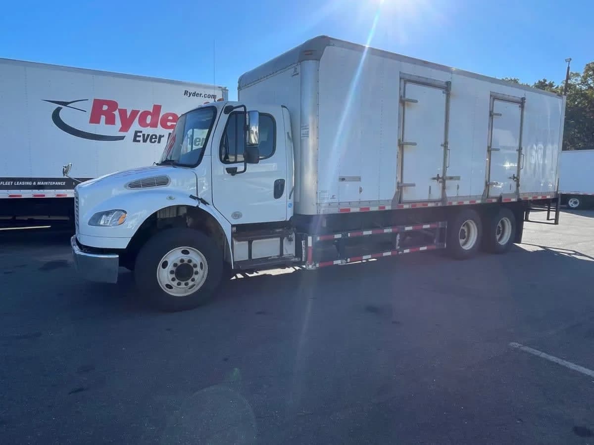 2017 Freightliner M2 106