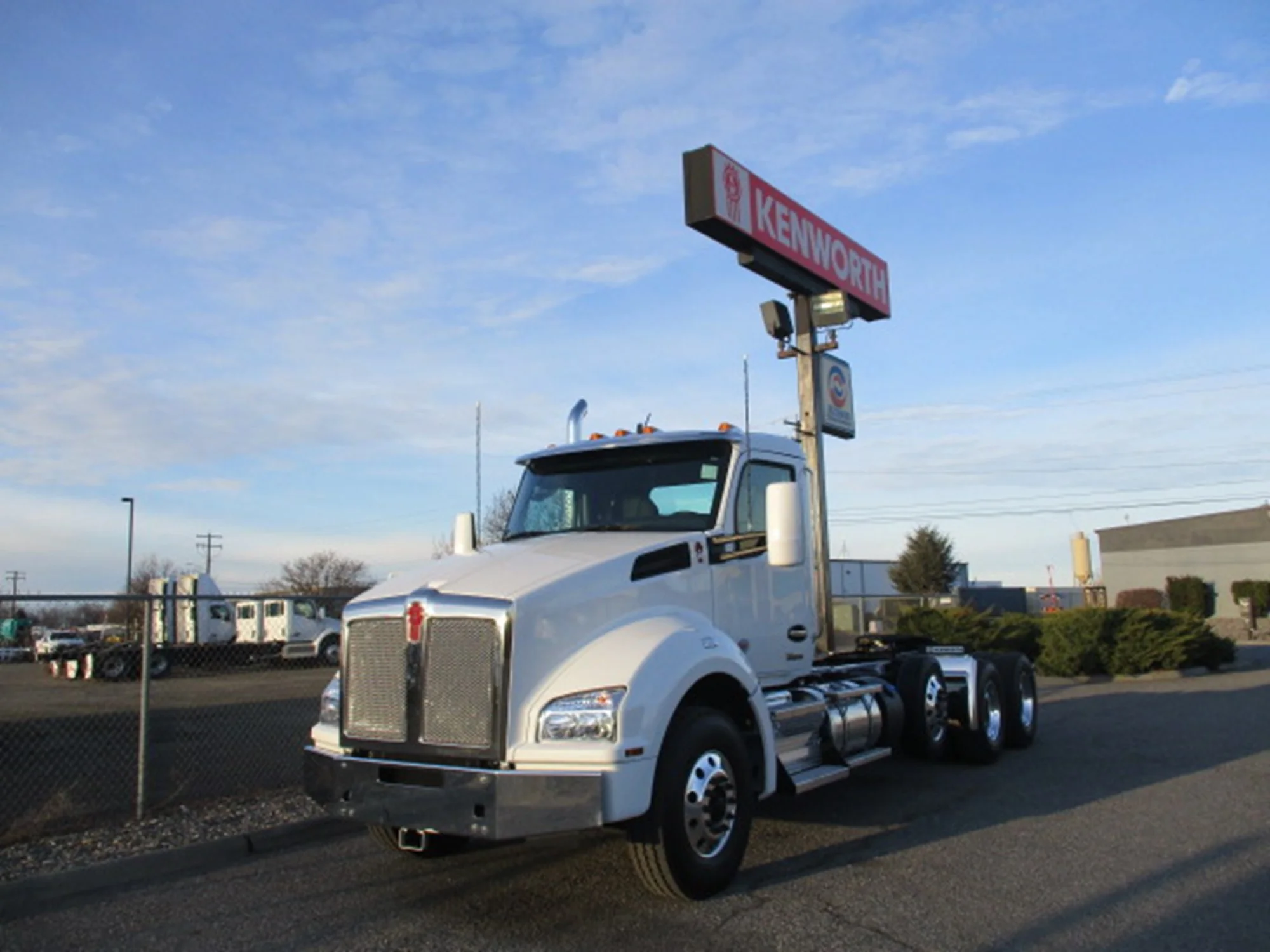 2026 Kenworth T880