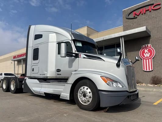 2023 Kenworth T680