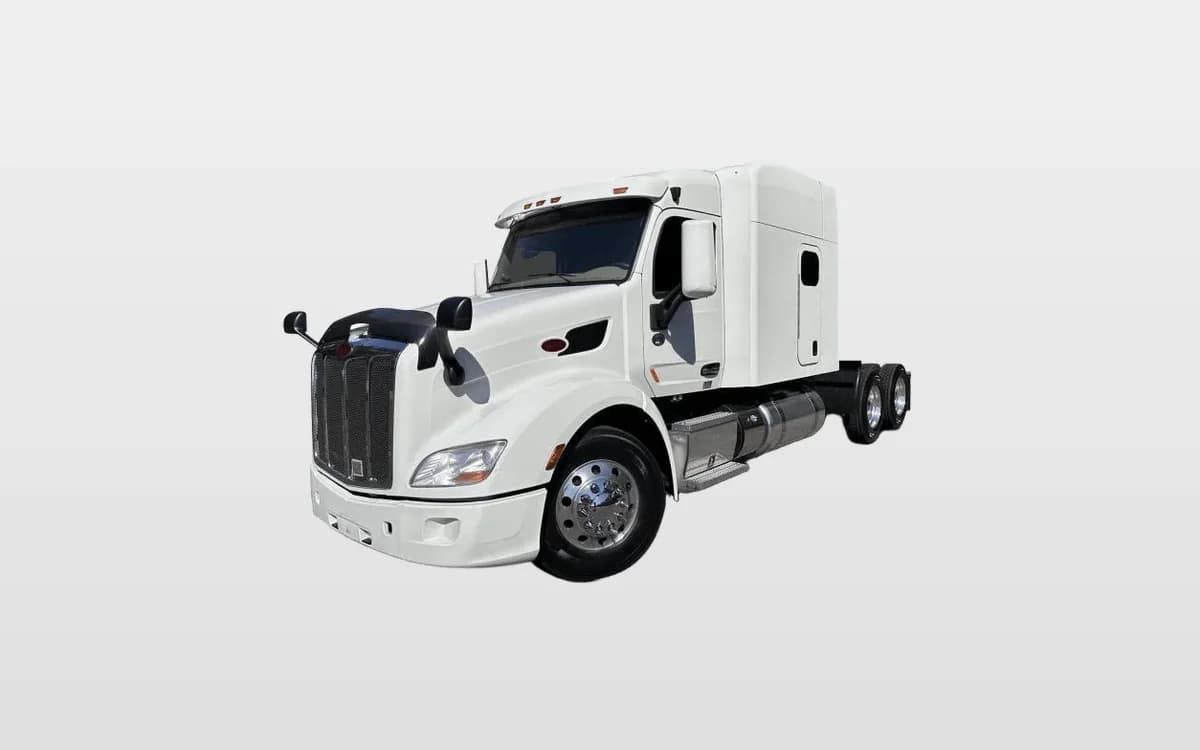 2022 Peterbilt 579 — photo 1