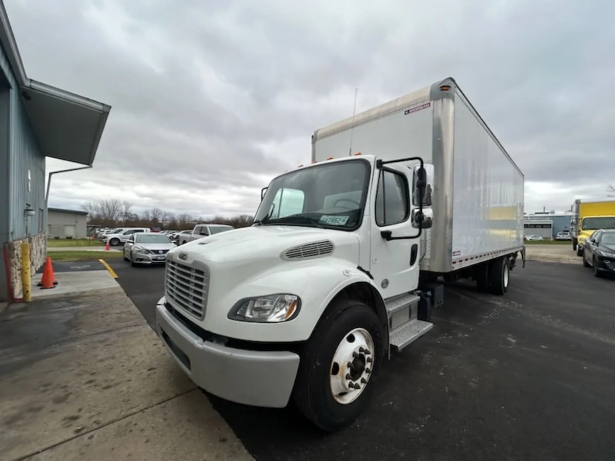 2019 Freightliner M2 106