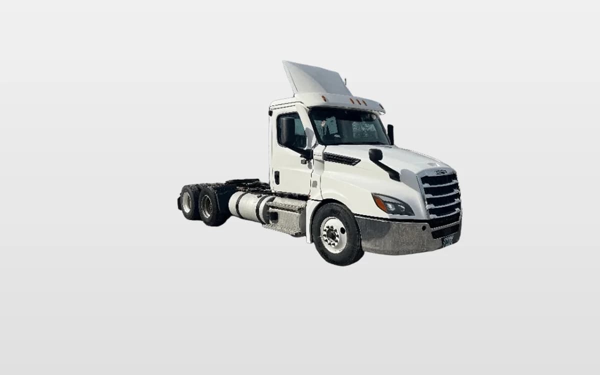 2020 Freightliner Cascadia — photo 1