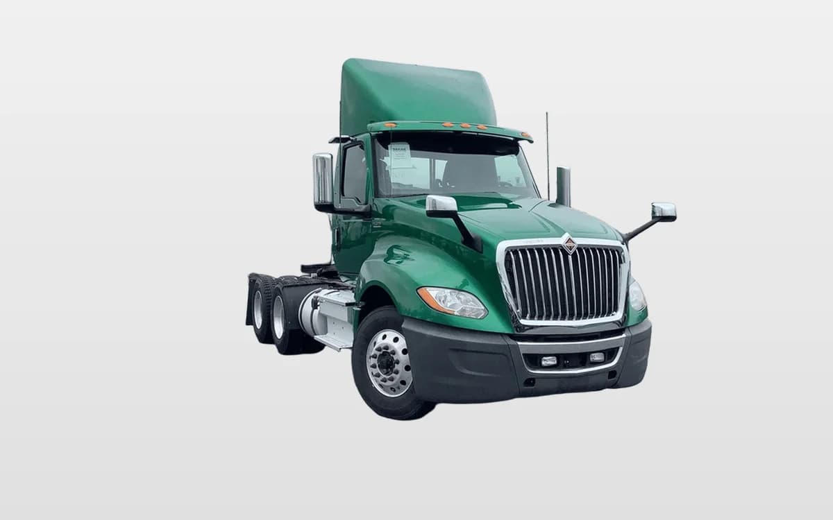 2020 International LT — photo 1