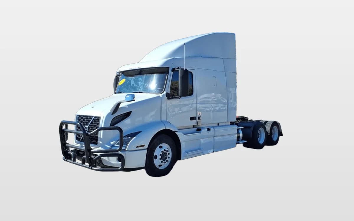 2020 Volvo VNR 640 — photo 1