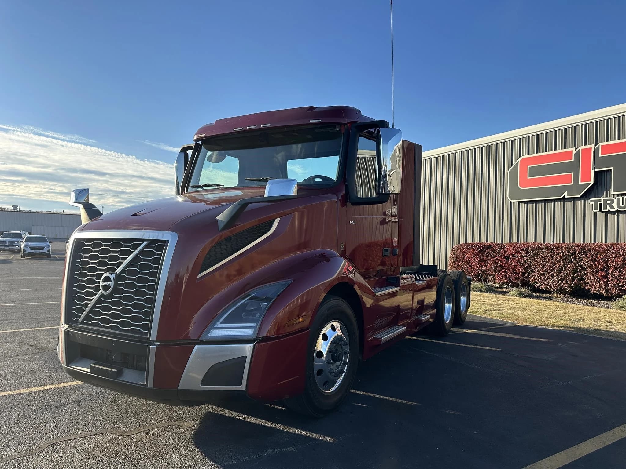 2022 Volvo VNL 300