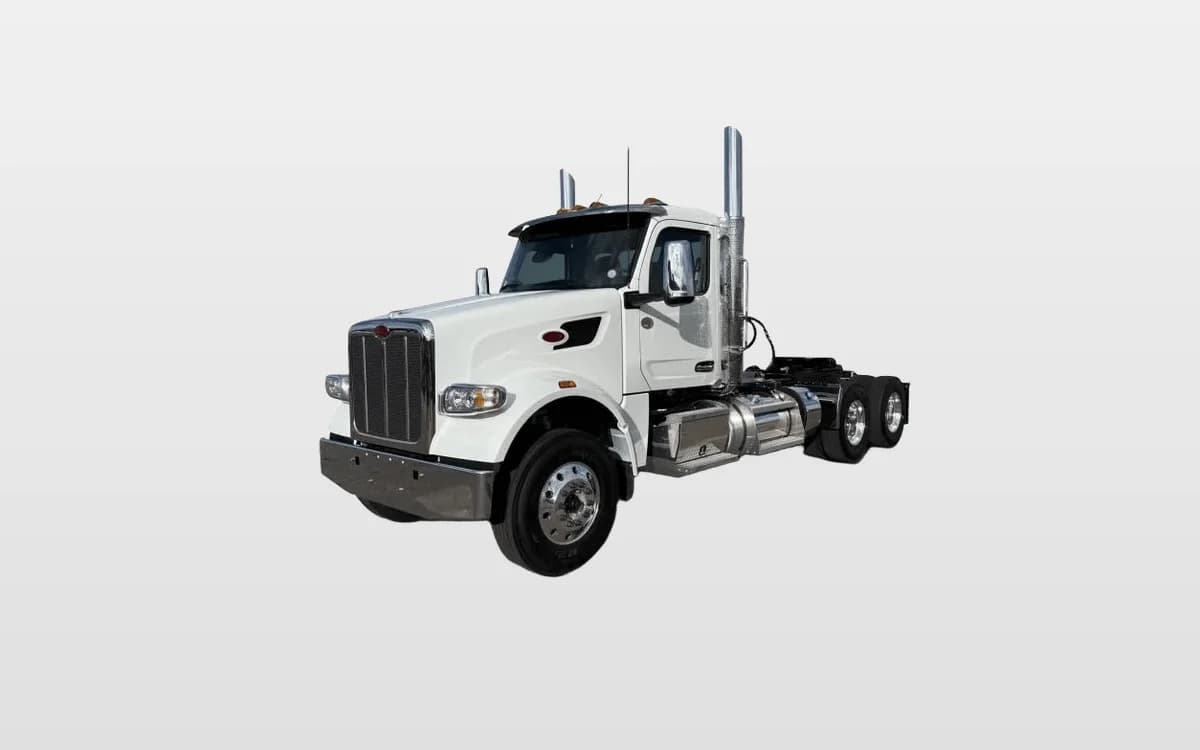 2027 Peterbilt 567 — photo 1