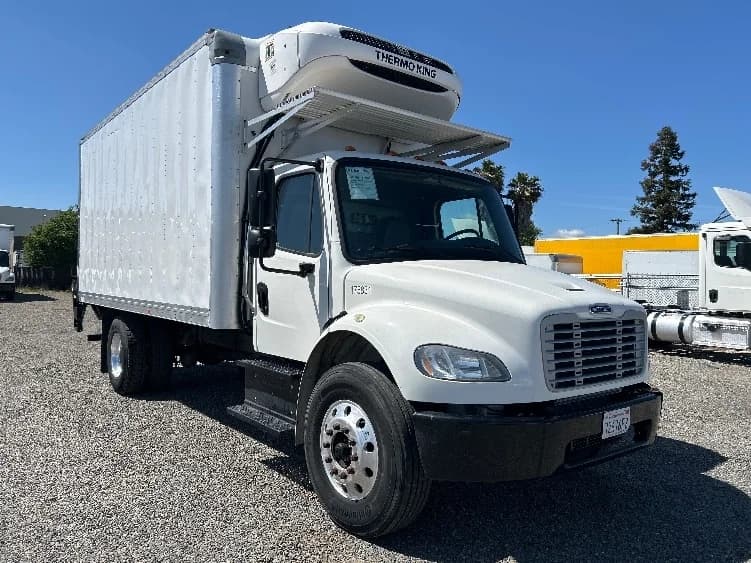 2018 Freightliner M2 106