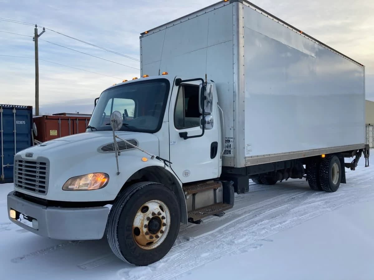 2017 Freightliner M2 106