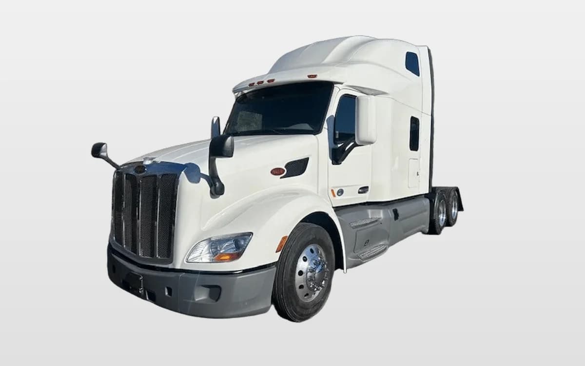 2021 Peterbilt 579 — photo 1
