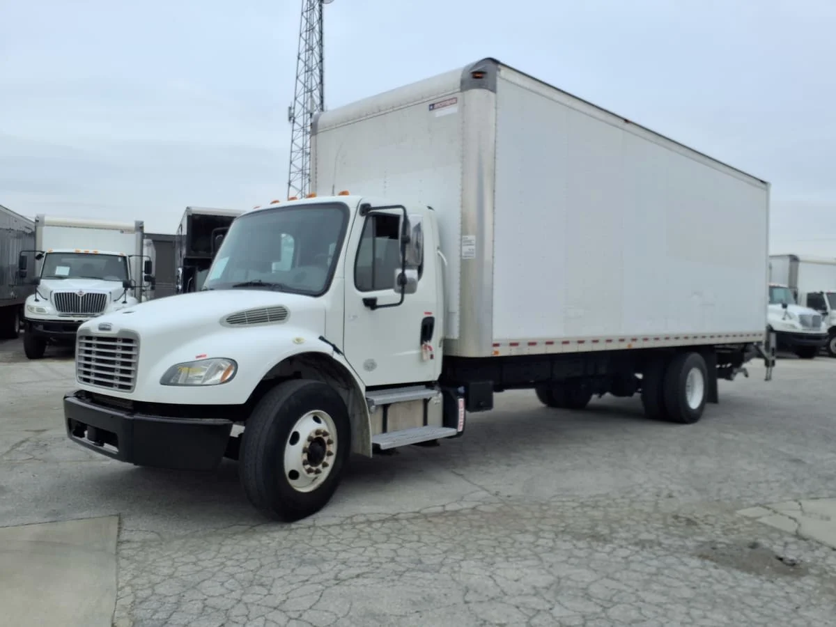 2018 Freightliner M2 106