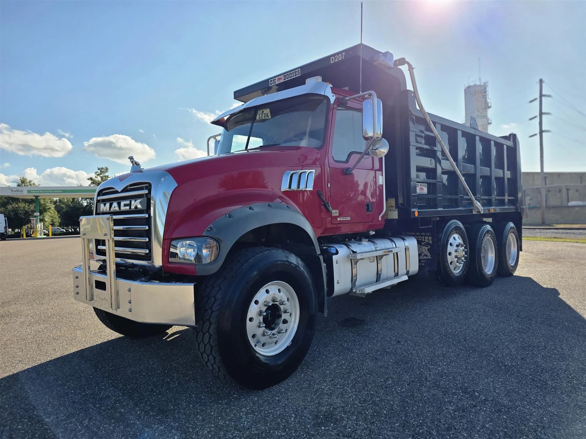 2019 Mack Granite