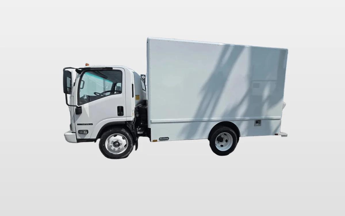 2024 Isuzu NPR — photo 1