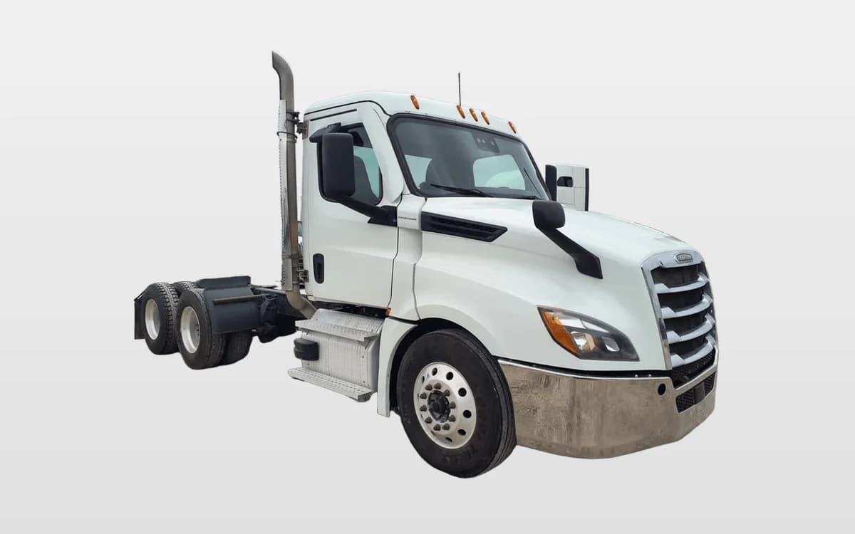 2021 Freightliner Cascadia — photo 1