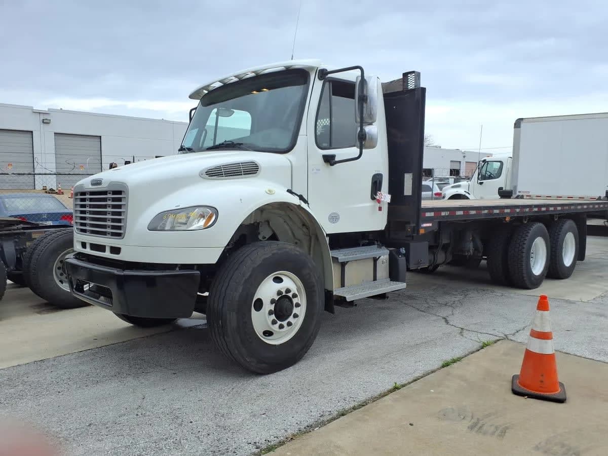 2017 Freightliner M2 106