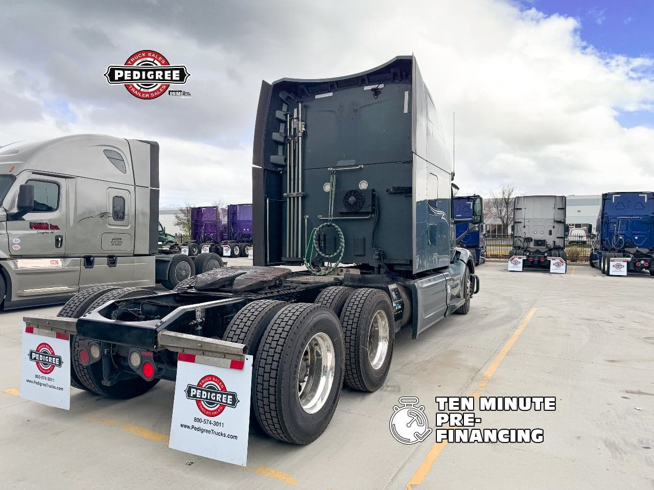 2023 Peterbilt 579 — photo 2
