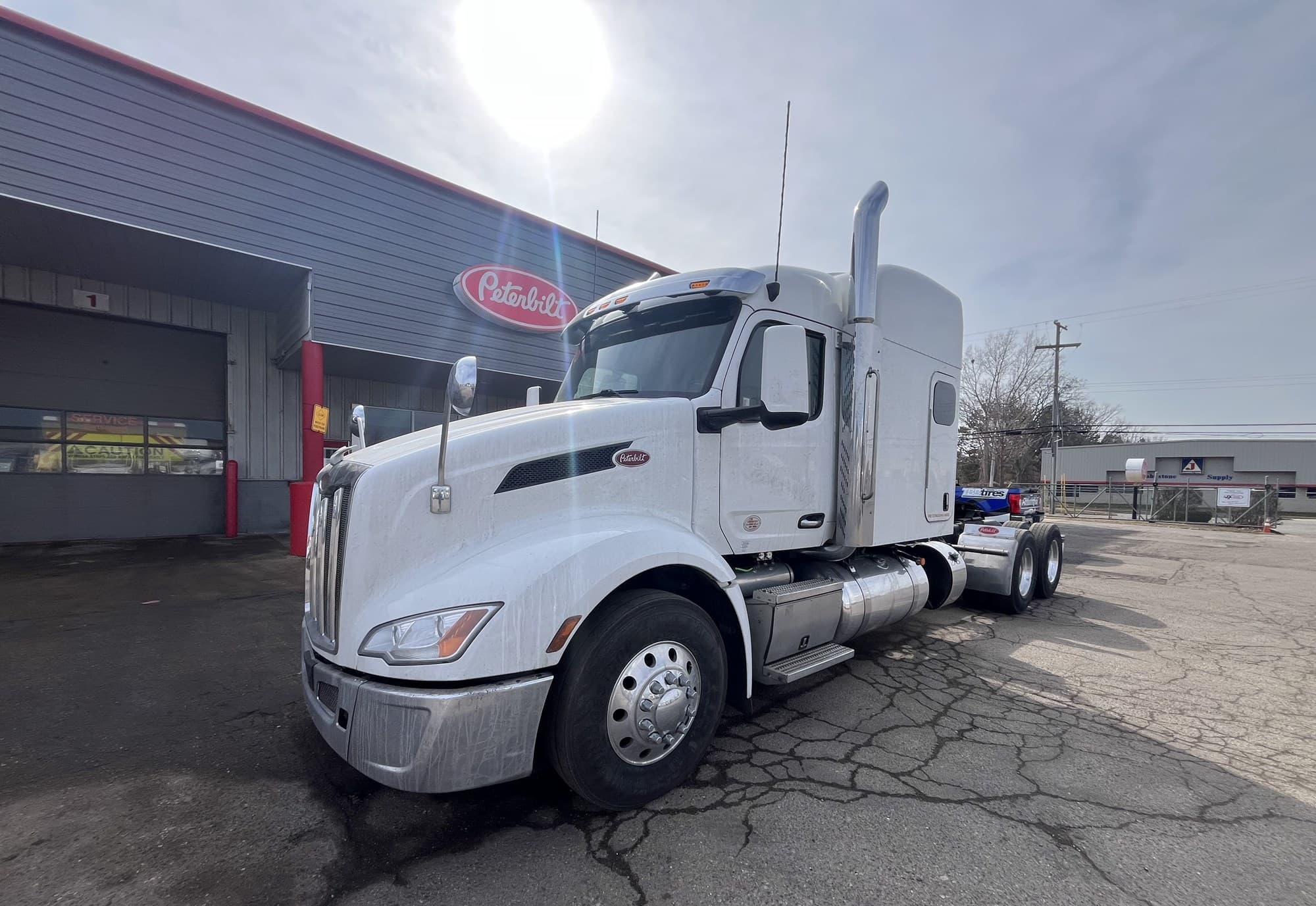 2022 Peterbilt 579 — photo 2