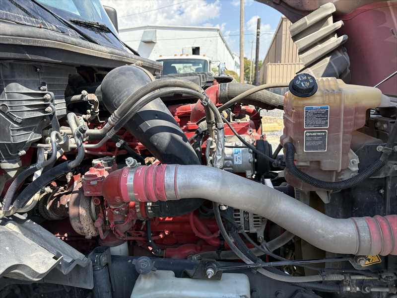 2021 International LT — photo 9