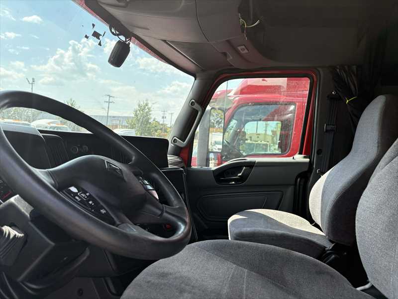 2021 International LT — photo 11