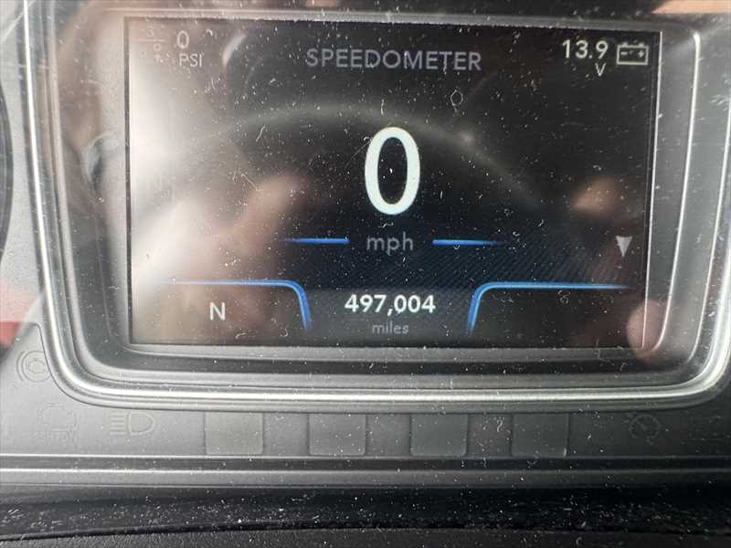 2021 International LT — photo 13