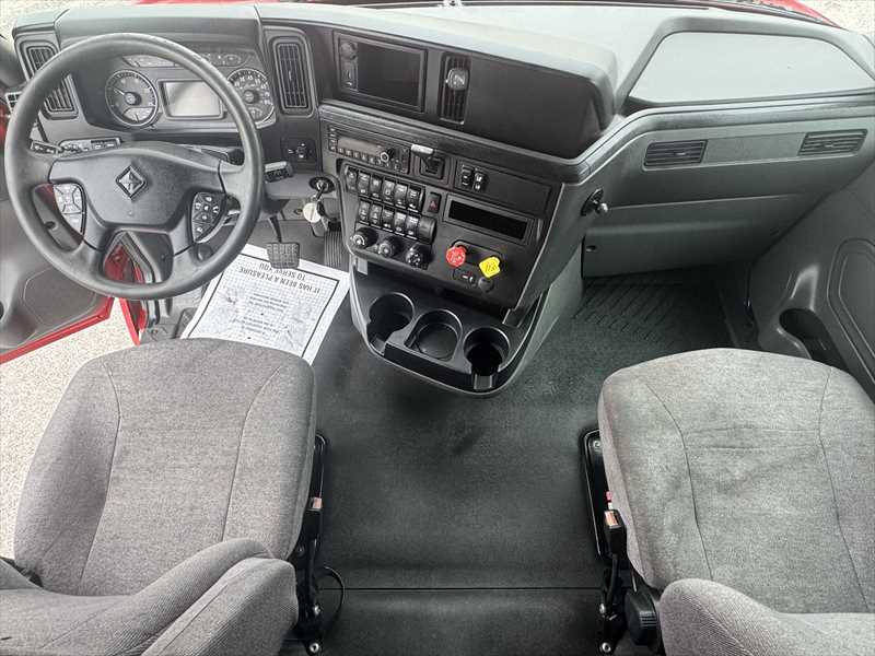 2021 International LT — photo 15
